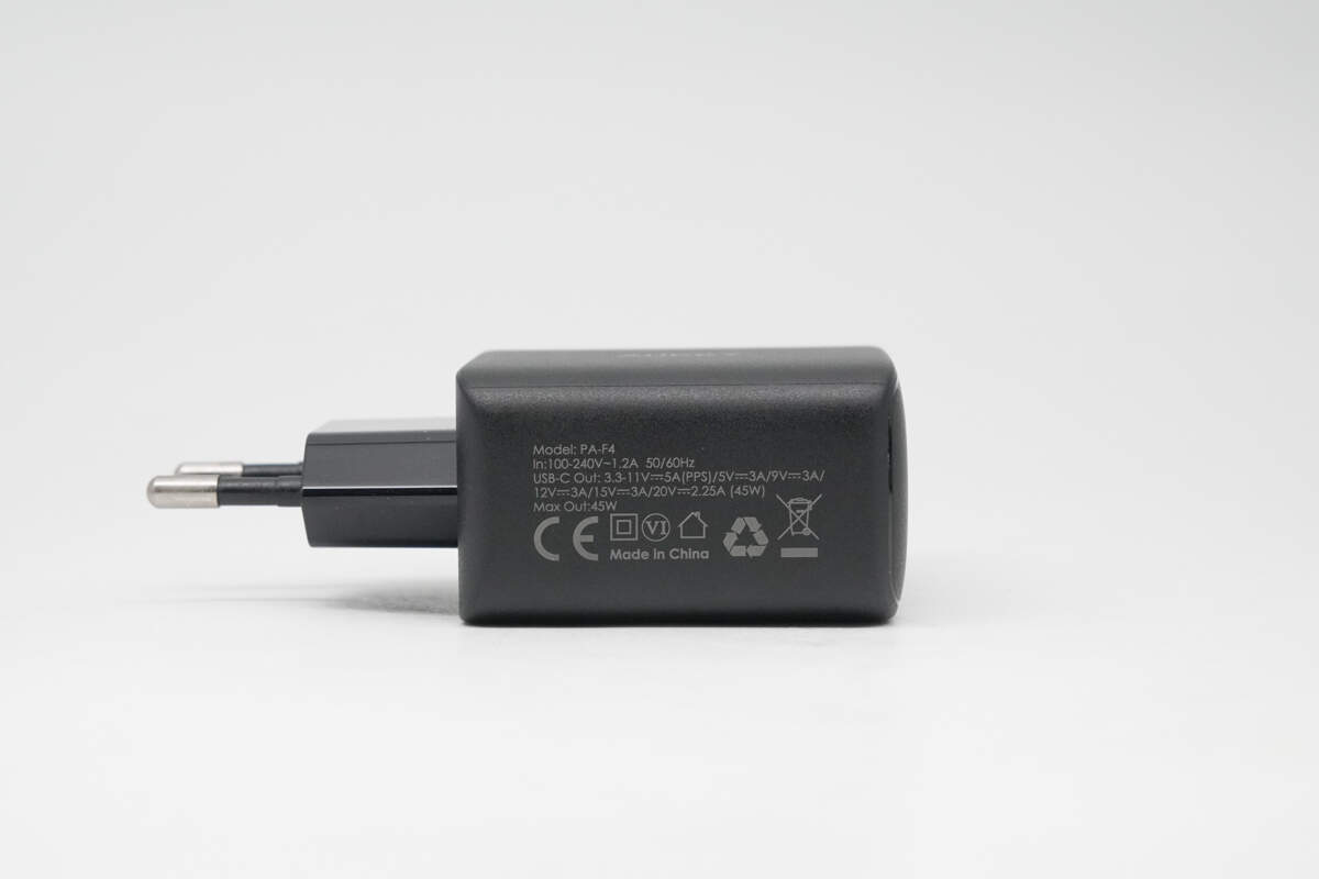 Charging While Cooing | Review of AUKEY MagFusion Pro Active Cooling Wireless Chargers-Chargerlab