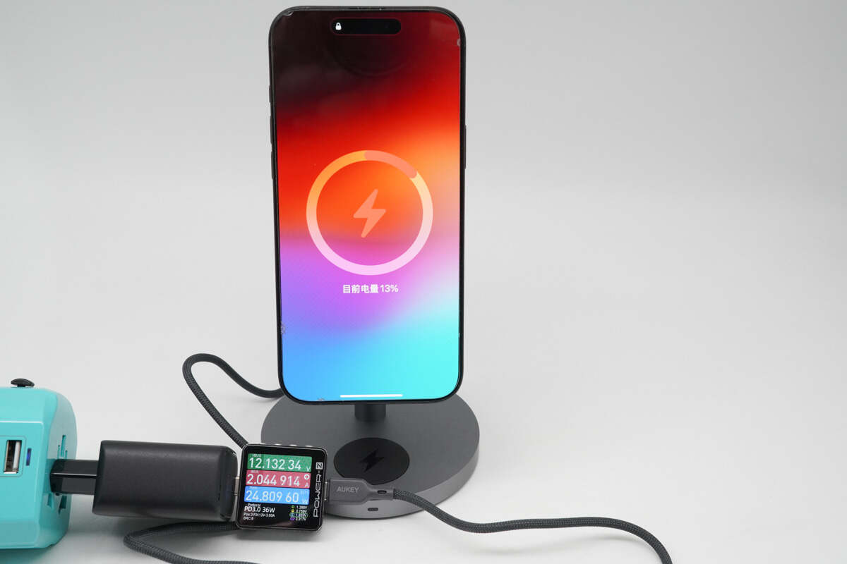 Charging While Cooing | Review of AUKEY MagFusion Pro Active Cooling Wireless Chargers-Chargerlab