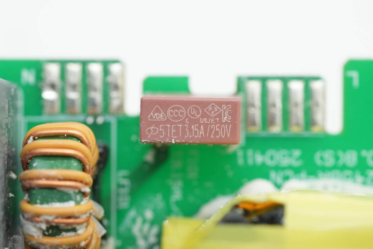Teardown of Lenovo Legion 245W GaN Adapter (LA245)-Chargerlab