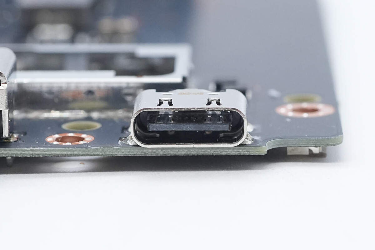 Teardown of Nintendo Switch 2 Official Charging Dock-Chargerlab