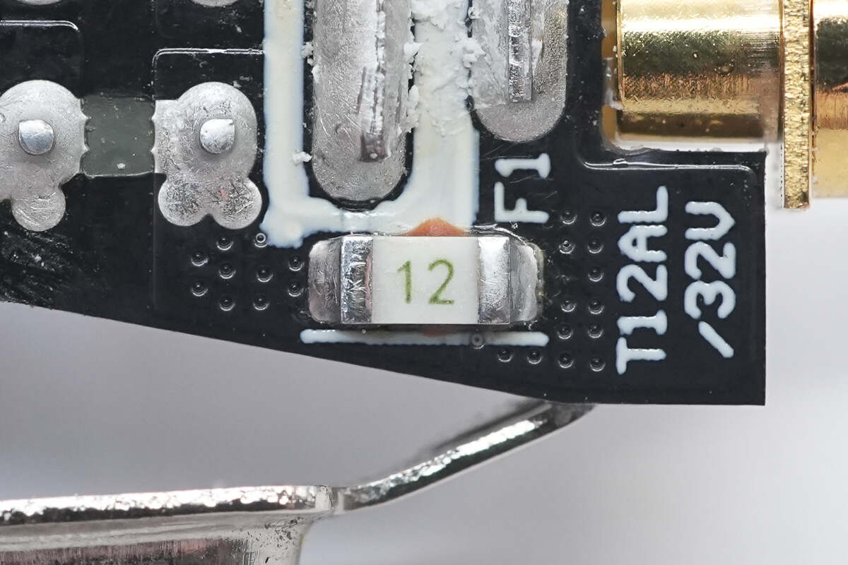 Teardown of HUAWEI 100W SuperCharge Car Charger (P0019)-Chargerlab