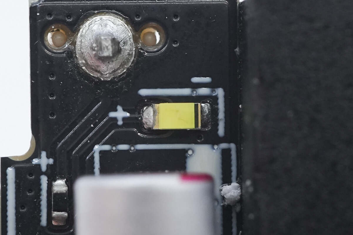 Teardown of HUAWEI 100W SuperCharge Car Charger (P0019)-Chargerlab