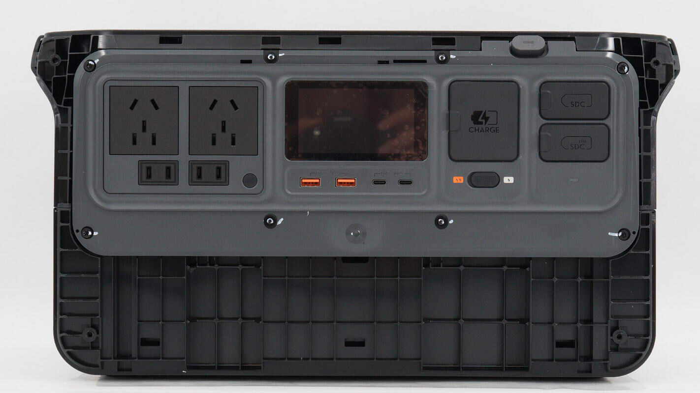 Teardown of DJI 2600W 1024Wh Power 1000 V2 Portable Power Station-Chargerlab