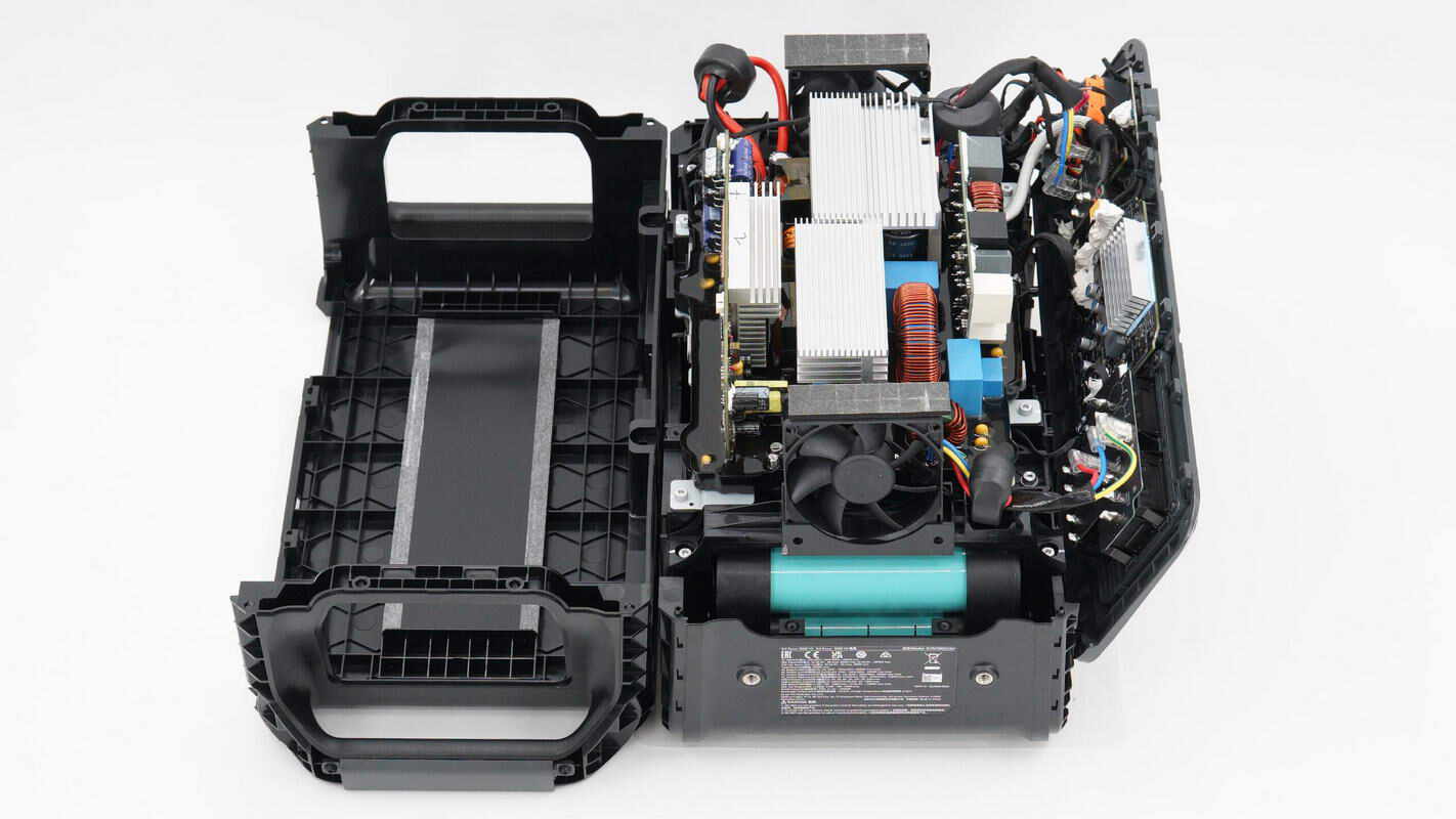 Teardown of DJI 2600W 1024Wh Power 1000 V2 Portable Power Station-Chargerlab