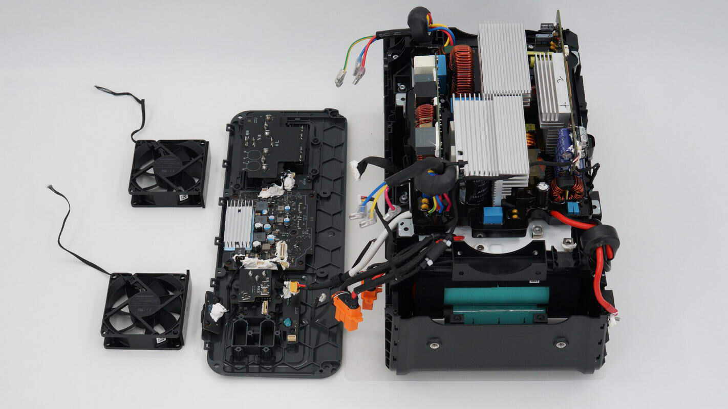 Teardown of DJI 2600W 1024Wh Power 1000 V2 Portable Power Station-Chargerlab