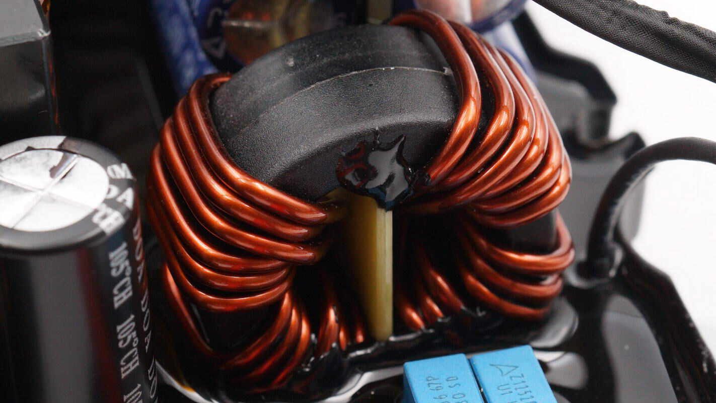 Teardown of DJI 2600W 1024Wh Power 1000 V2 Portable Power Station-Chargerlab