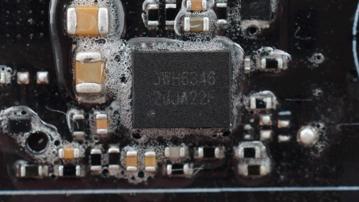 Teardown of DJI 2600W 1024Wh Power 1000 V2 Portable Power Station-Chargerlab