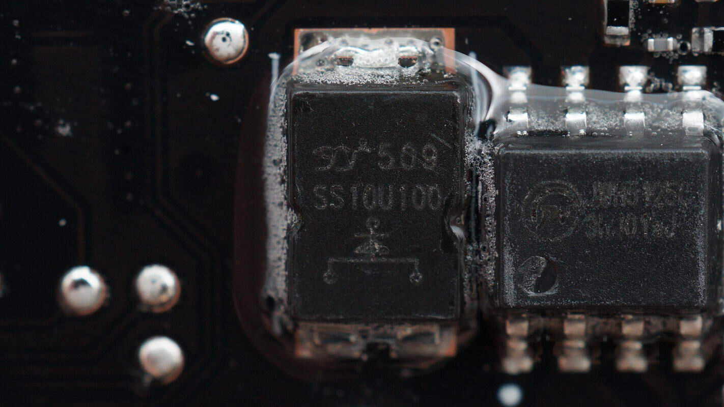 Teardown of DJI 2600W 1024Wh Power 1000 V2 Portable Power Station-Chargerlab