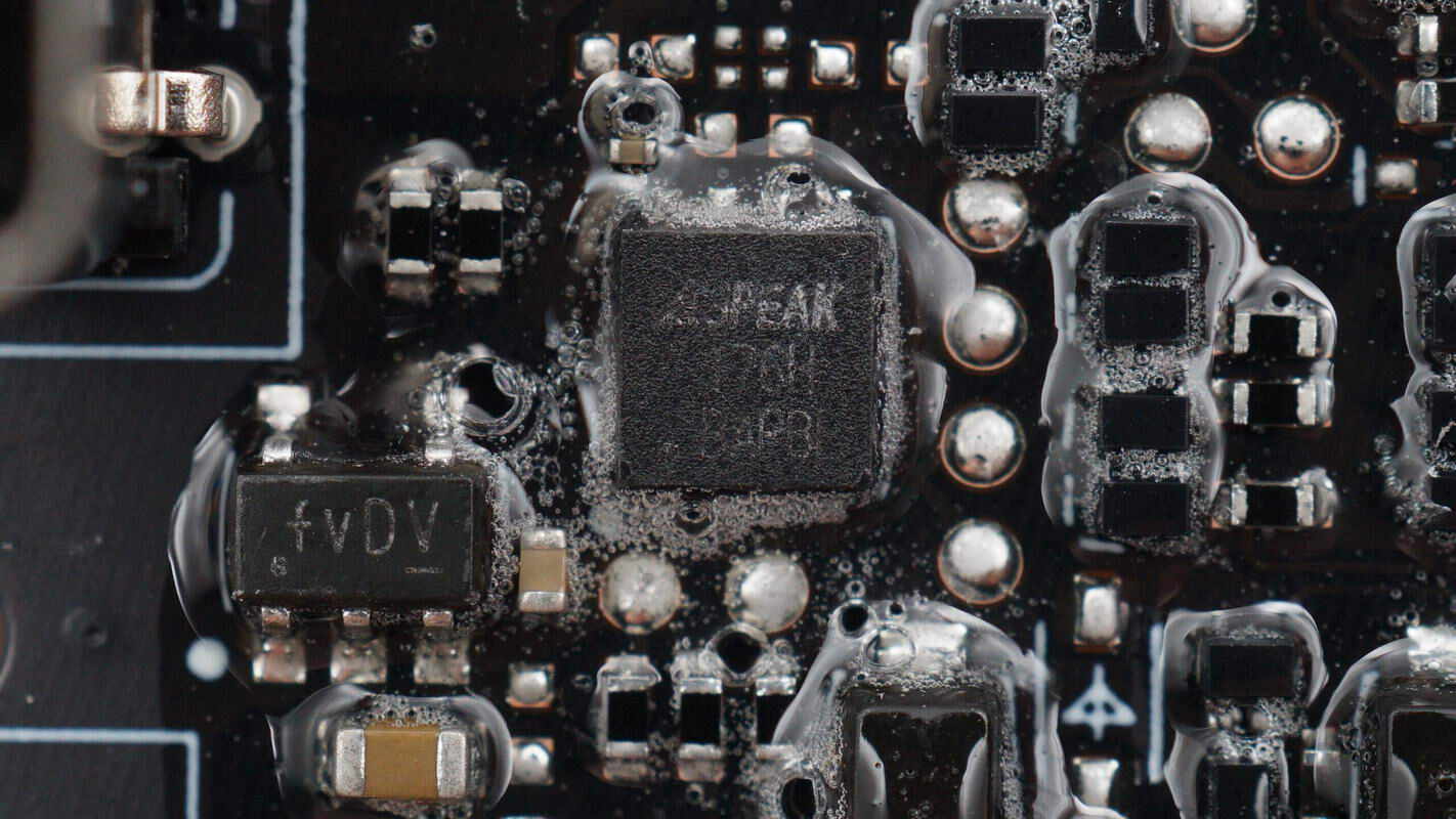 Teardown of DJI 2600W 1024Wh Power 1000 V2 Portable Power Station-Chargerlab
