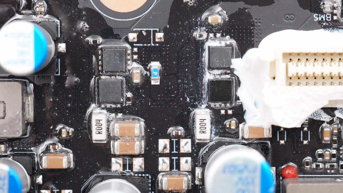 Teardown of DJI 2600W 1024Wh Power 1000 V2 Portable Power Station-Chargerlab