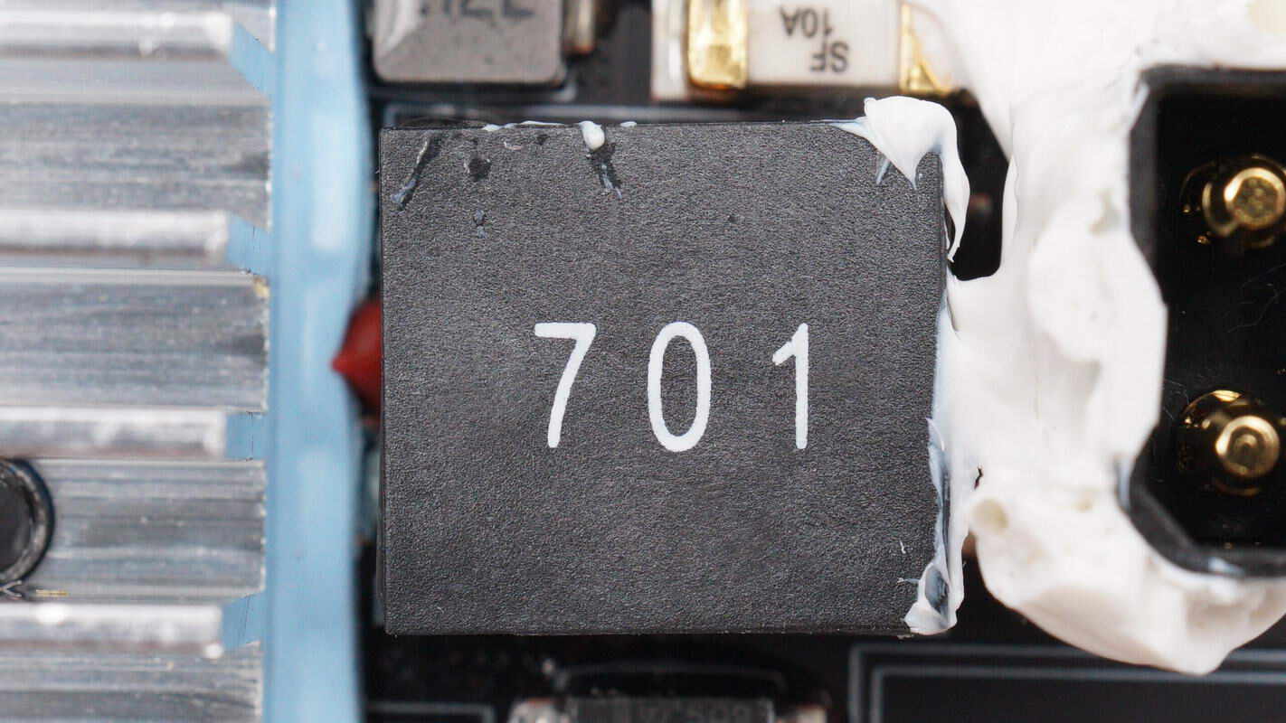 Teardown of DJI 2600W 1024Wh Power 1000 V2 Portable Power Station-Chargerlab