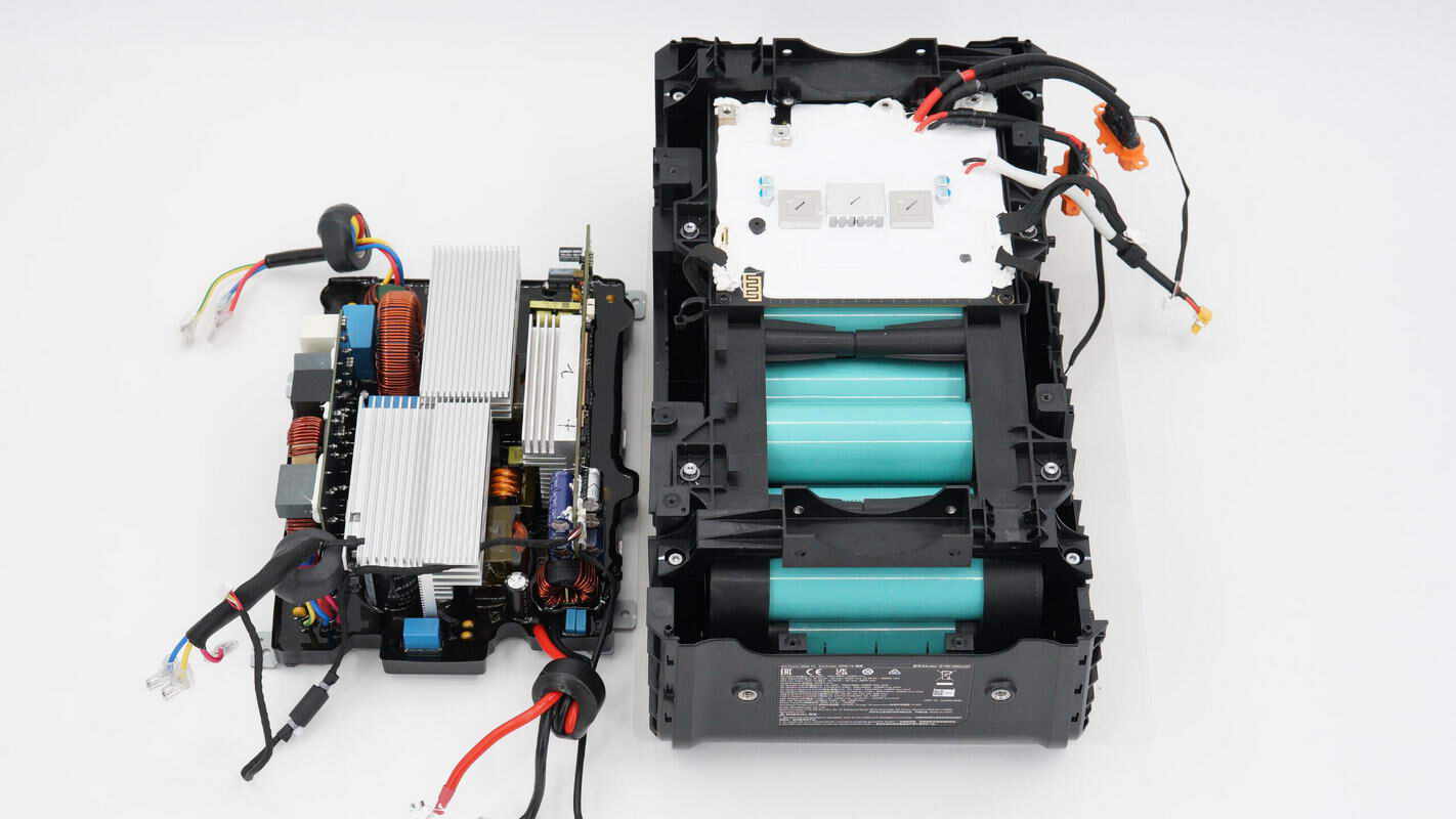 Teardown of DJI 2600W 1024Wh Power 1000 V2 Portable Power Station-Chargerlab