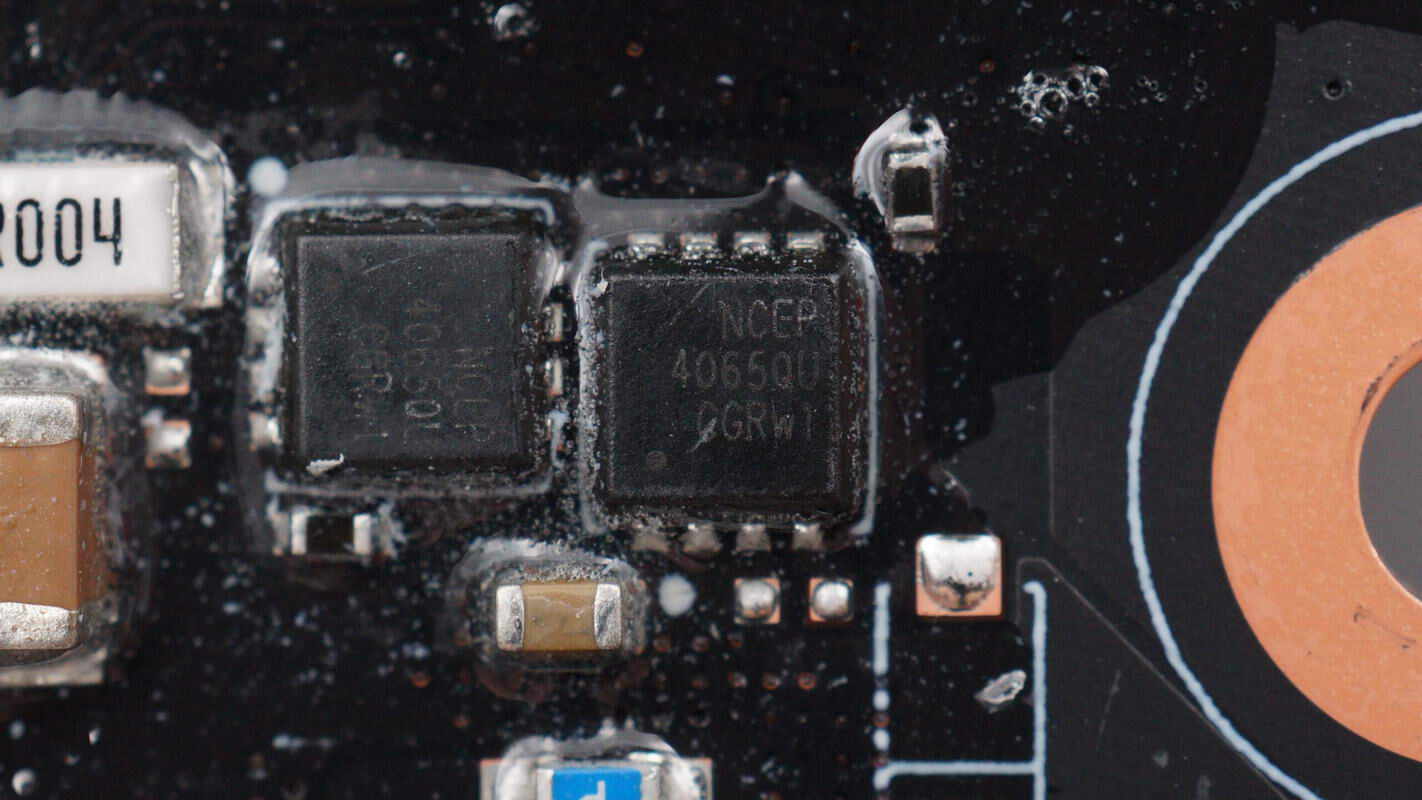 Teardown of DJI 2600W 1024Wh Power 1000 V2 Portable Power Station-Chargerlab