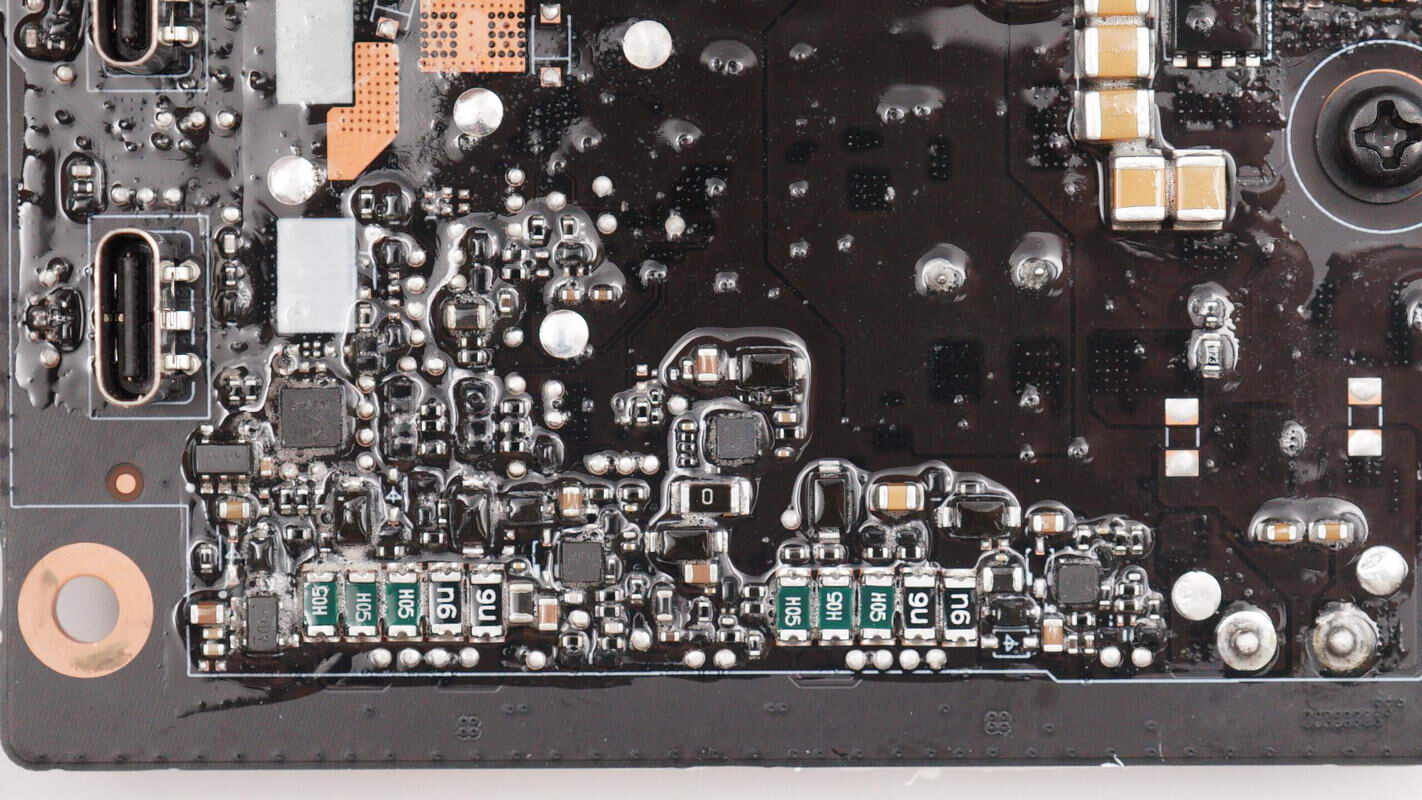 Teardown of DJI 2600W 1024Wh Power 1000 V2 Portable Power Station-Chargerlab