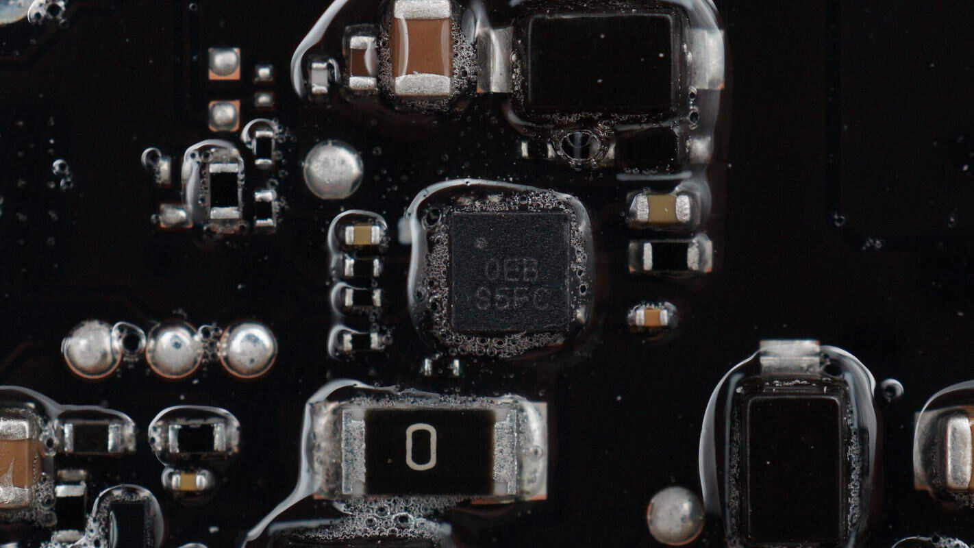 Teardown of DJI 2600W 1024Wh Power 1000 V2 Portable Power Station-Chargerlab