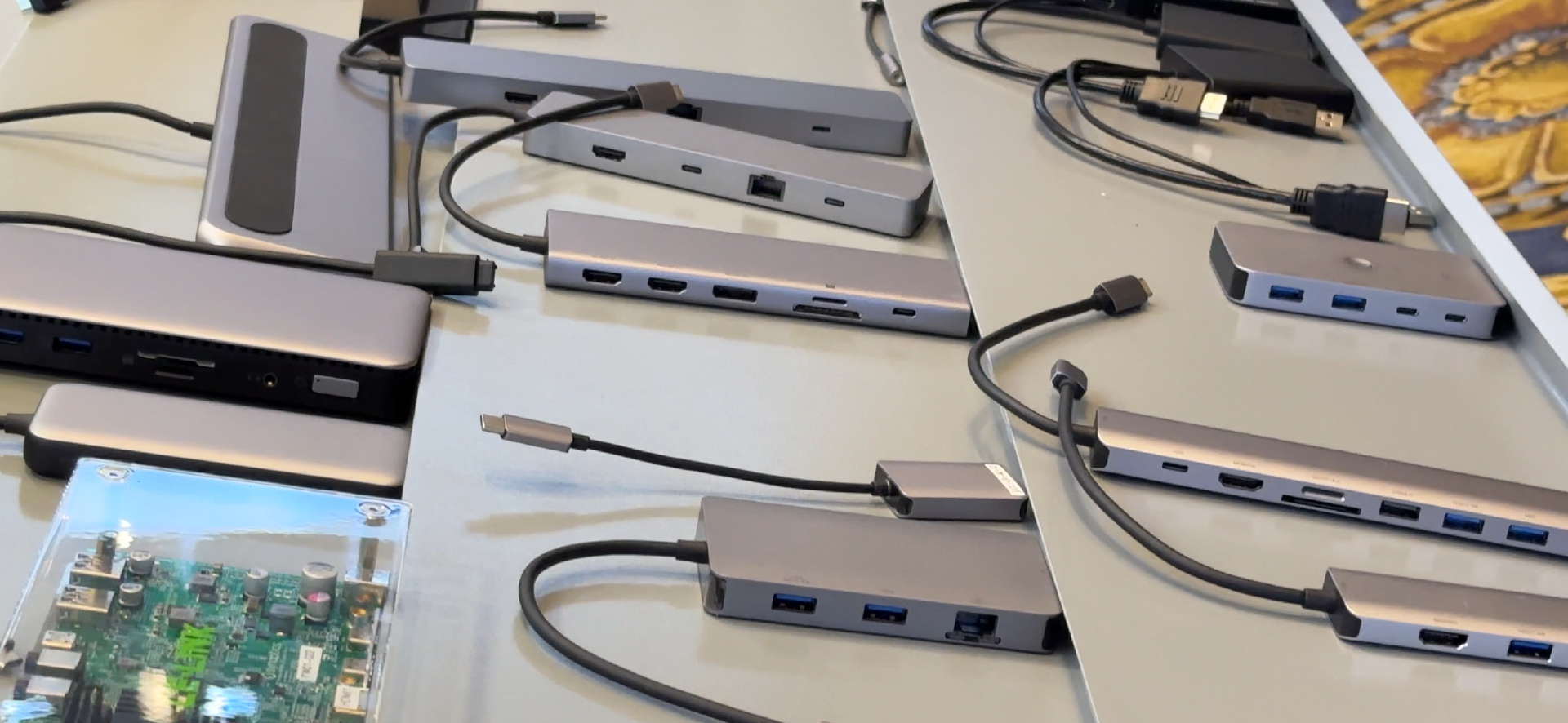 Exploring Cutting-Edge Thunderbolt Docking Stations at CES 2024-Chargerlab