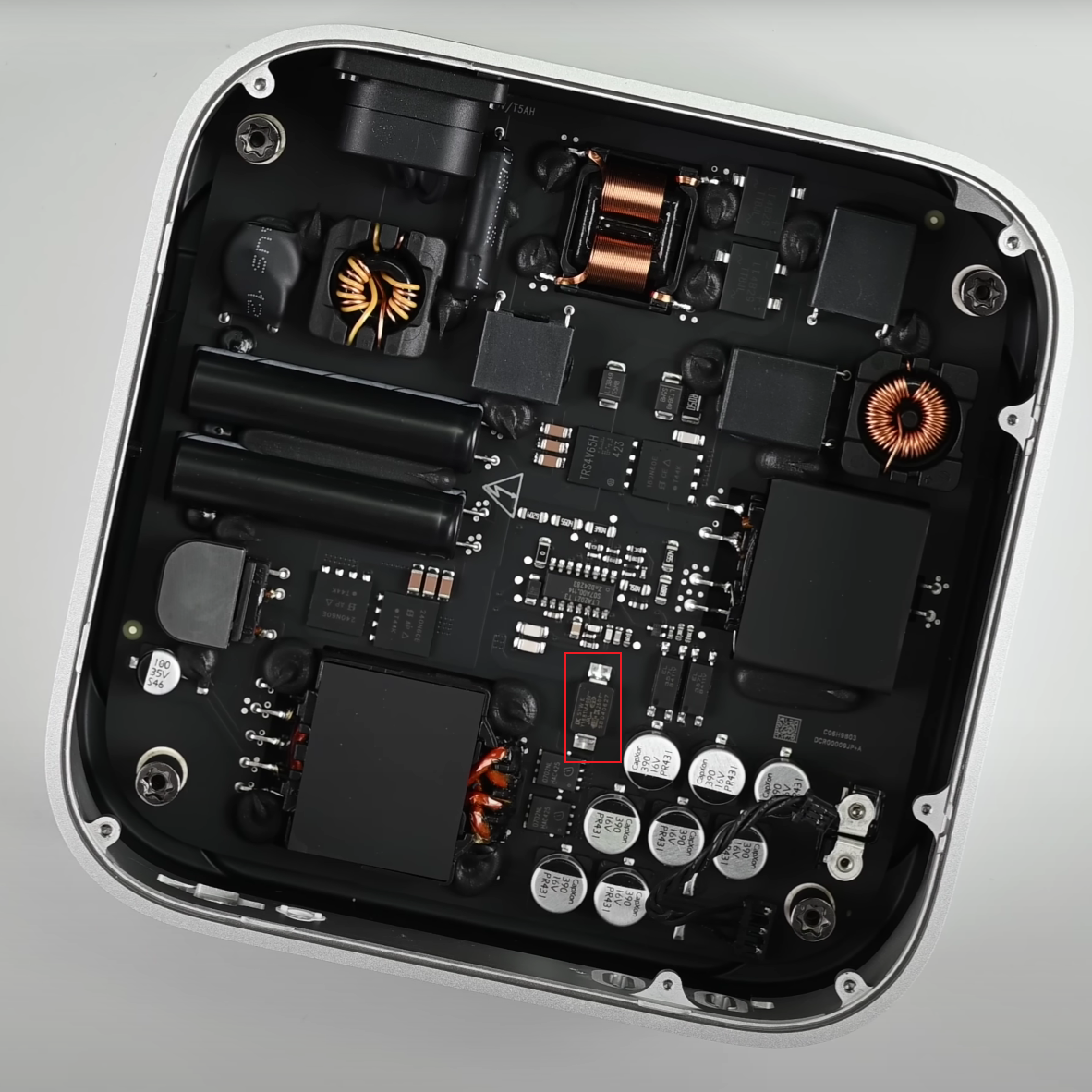 Enhancing Safety and Performance: Mac Mini's Use of SMD Y Capacitors